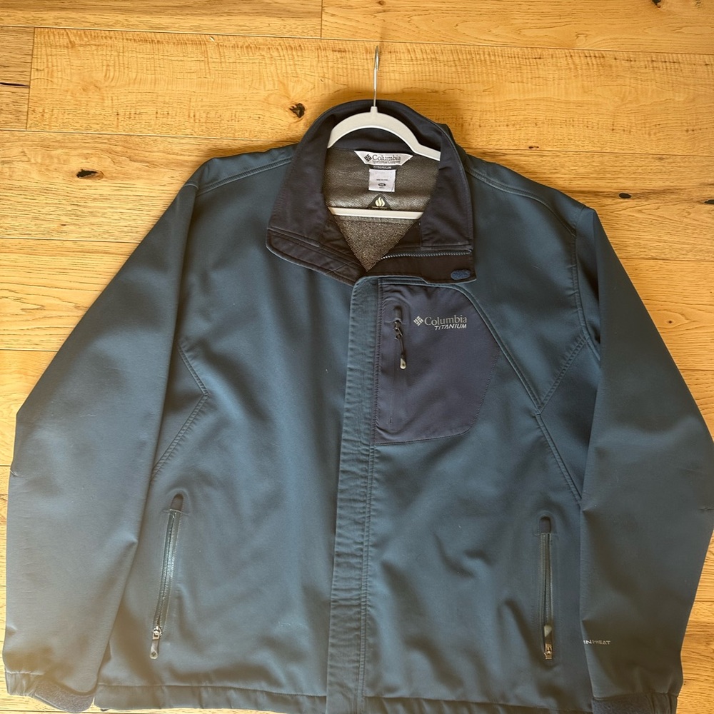 Columbia Men's Navy Performance Jacket